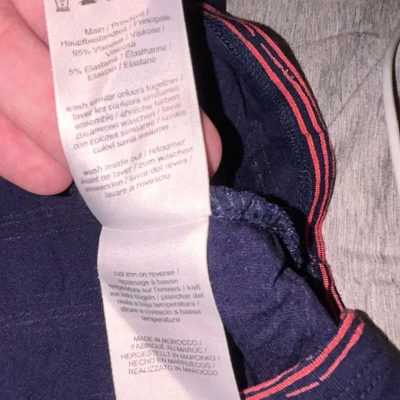 Striped Sleeveless Curvy Dress - Picture 10 of 11